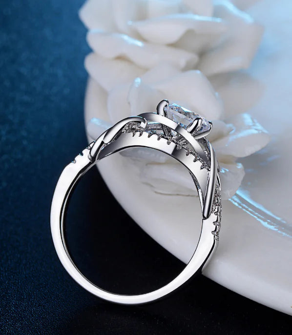 Sophisticated Diamond Design Women's Rings