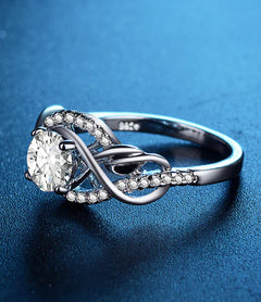 Sophisticated Diamond Design Women's Rings